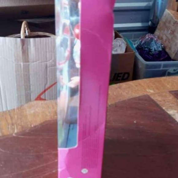 SPECIAL EDITION 25TH ANNIVERSARY WALT DISNEY WORLD BARBIE UNOPENED 1996 - Picture 2 of 5